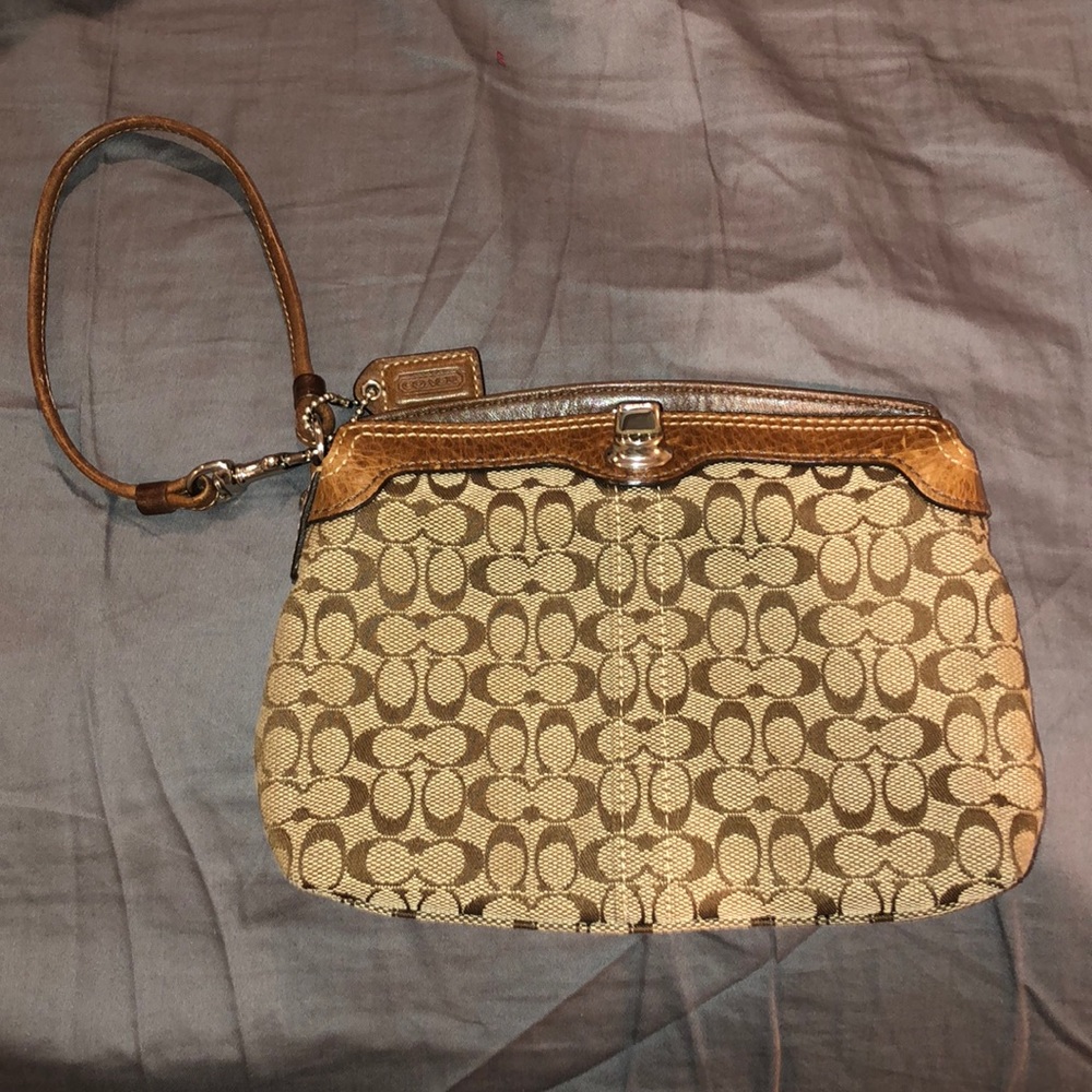 Coach Wristlet Like New
